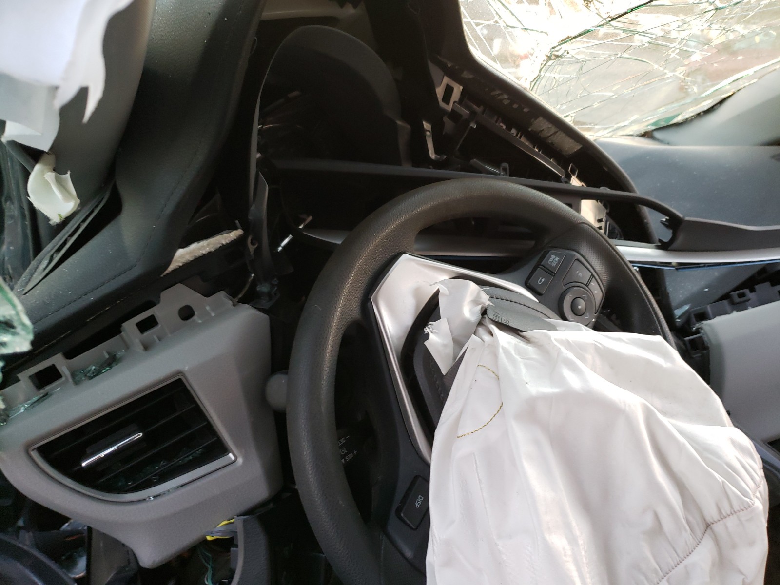 Photo 8 from auction – 2016 TOYOTA COROLLA L with VIN 2T1BURHE8GC718624