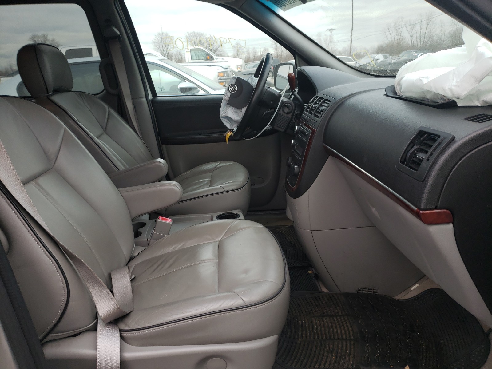 Фото 5 с аукциона – 2006 BUICK TERRAZA CX с VIN 5GADV33L86D122490