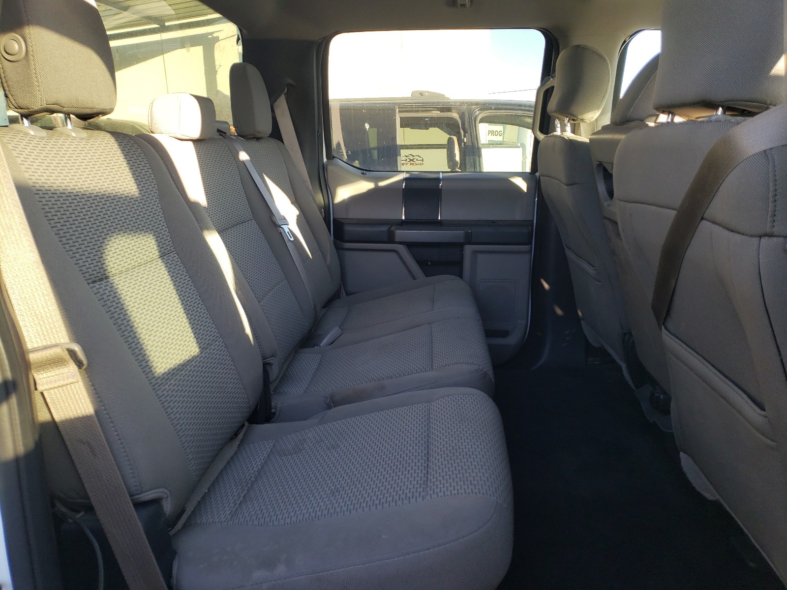 صورة رقم 6 من المزاد - 2017 FORD F150 SUPER مع VIN 1FTEW1CF5HKD45003