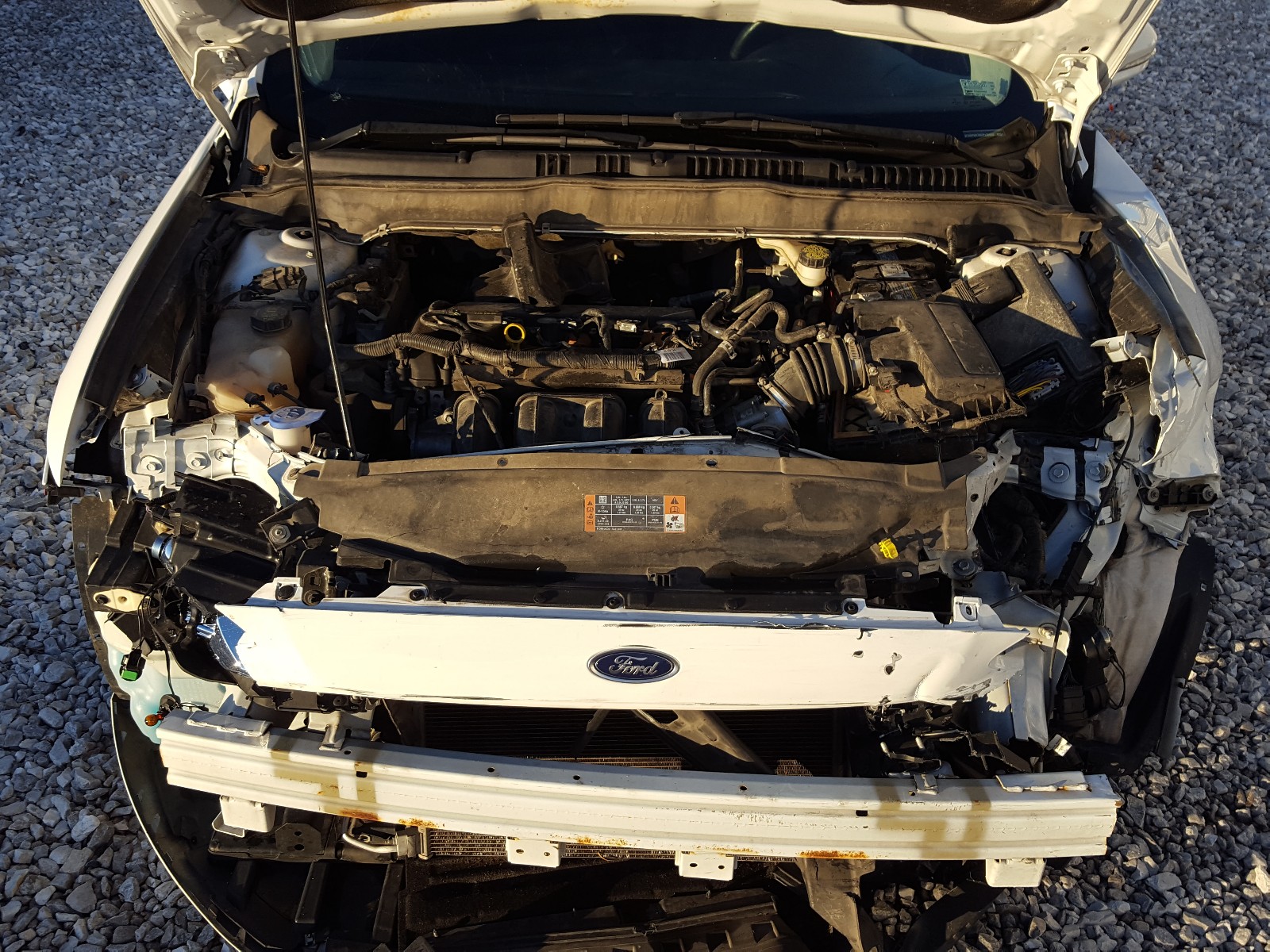 Photo 7 from auction – 2016 FORD FUSION SE with VIN 3FA6P0H76GR135958