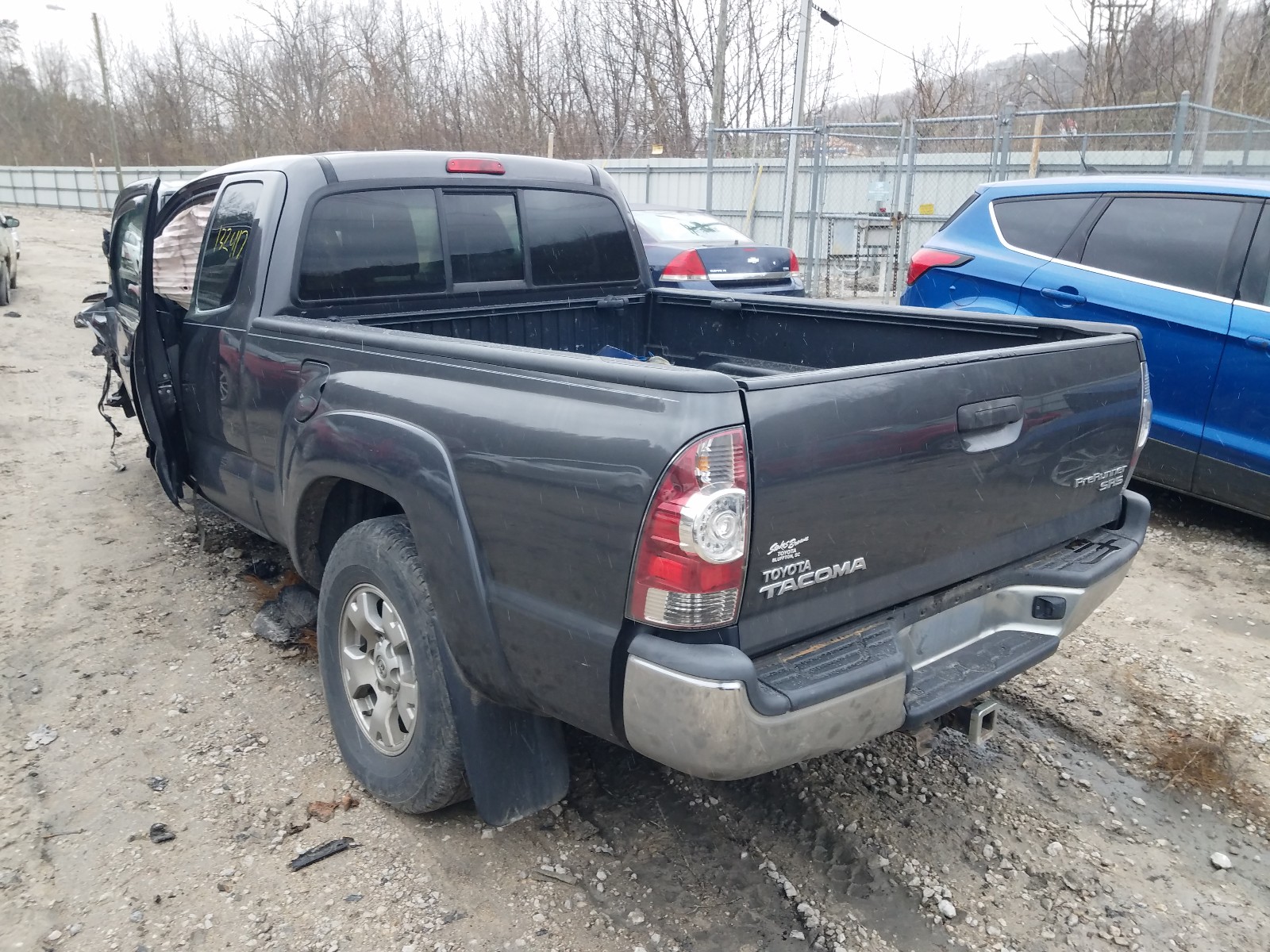 Photo 3 from auction – 2013 TOYOTA TACOMA PRE with VIN 5TFTX4GN0DX026015