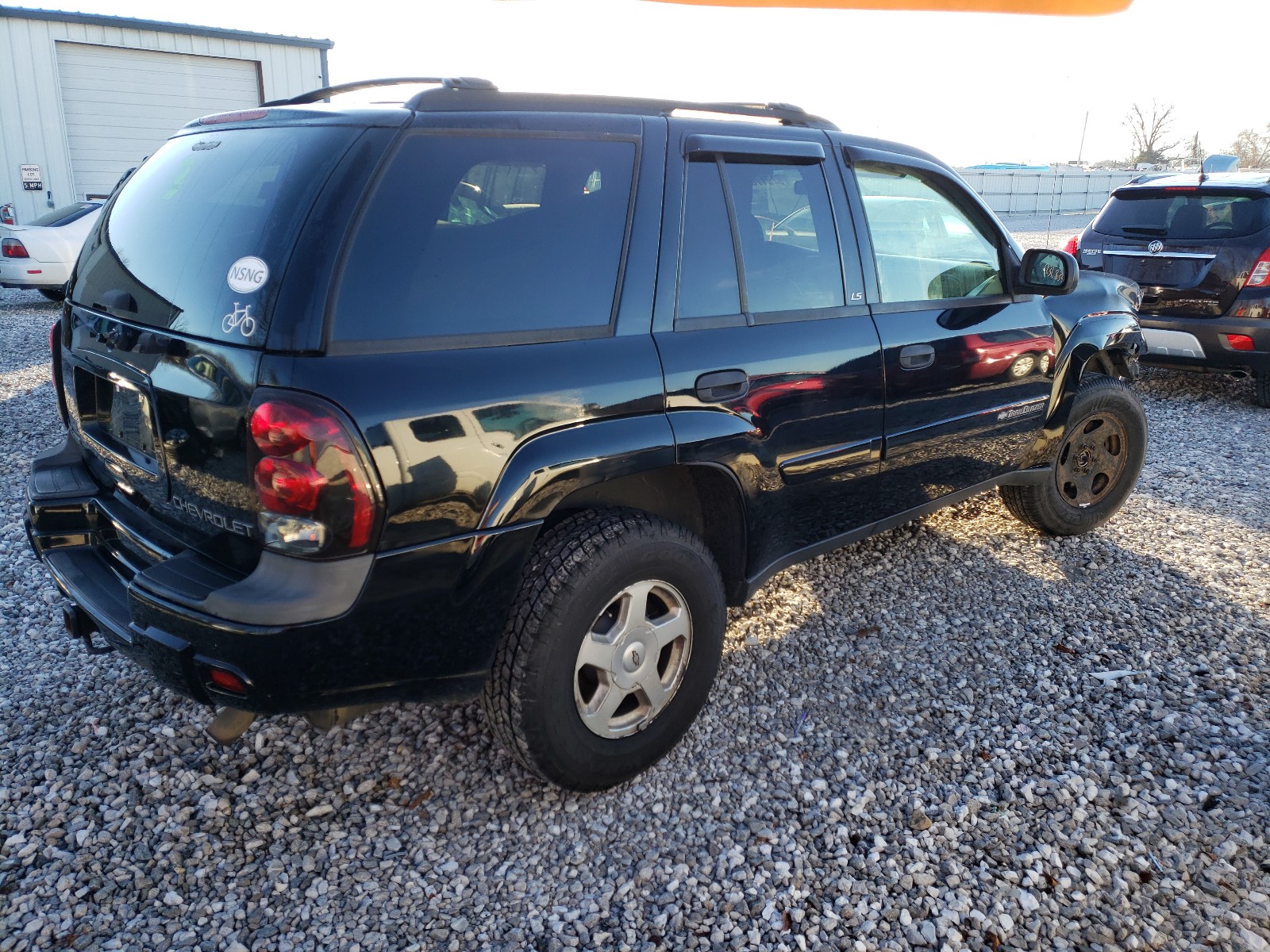 Photo 4 from auction – 2002 CHEVROLET TRAILBLAZE with VIN 1GNDT13S122425219