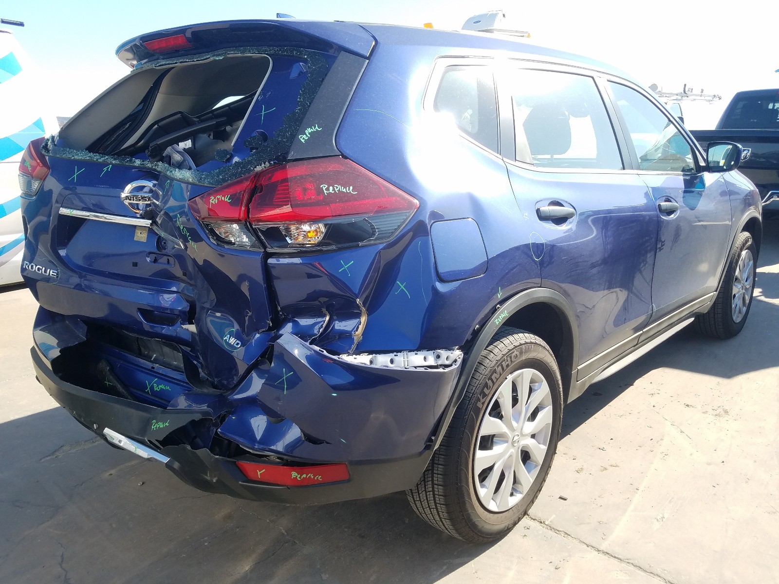 Photo 4 from auction – 2020 NISSAN ROGUE S with VIN KNMAT2MV5LP540212