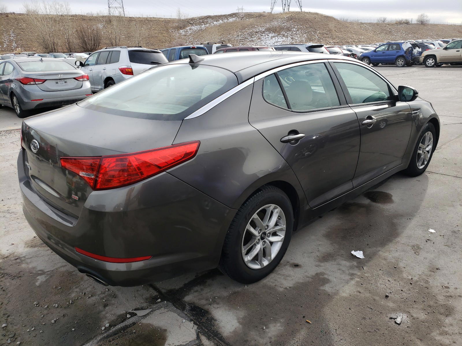 Photo 4 from auction – 2011 KIA OPTIMA LX with VIN KNAGM4A77B5163124