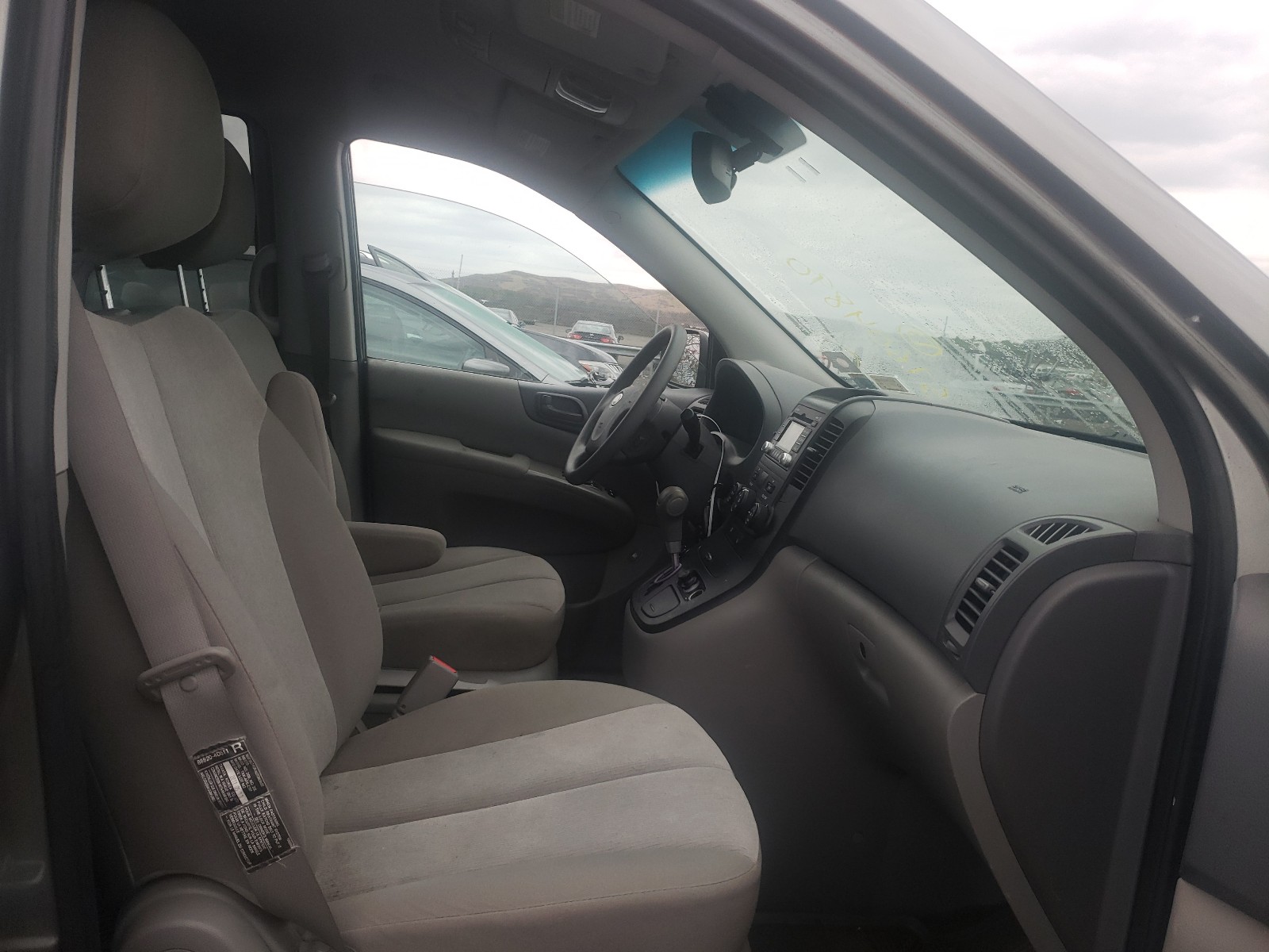 Photo 5 from auction – 2012 KIA SEDONA LX with VIN KNDMG4C79C6429359
