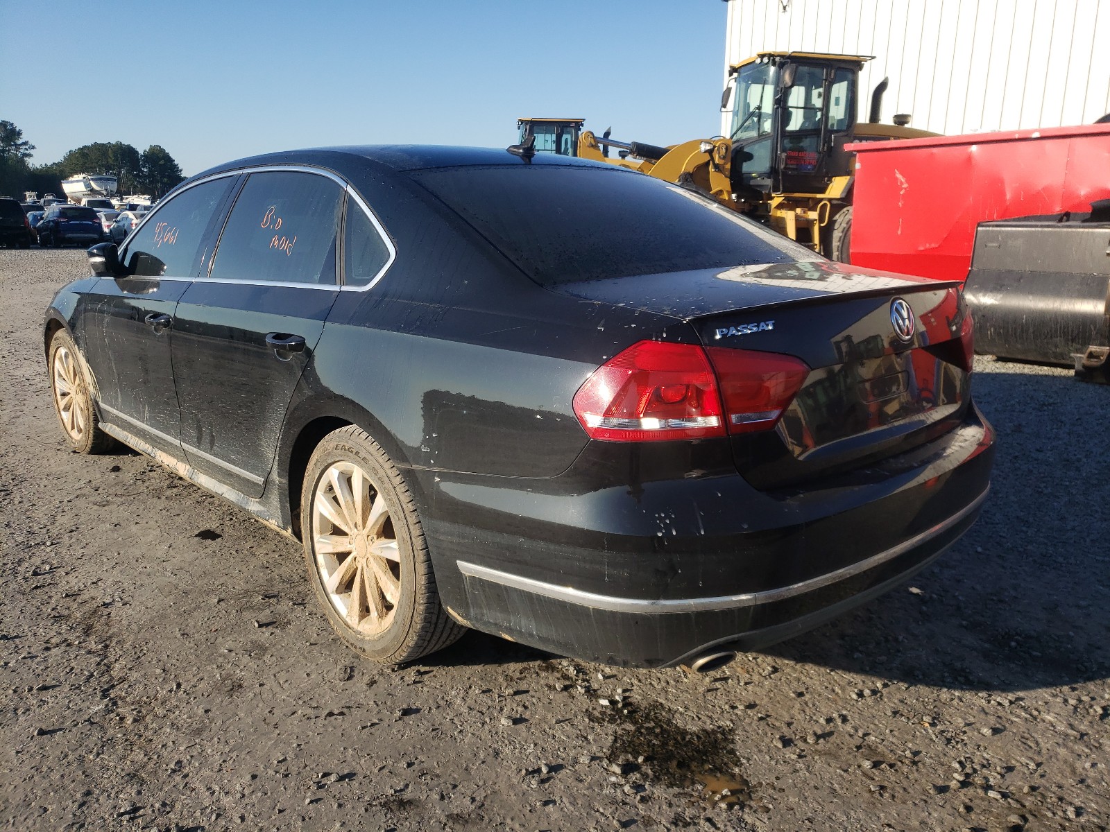 Photo 3 from auction – 2013 VOLKSWAGEN PASSAT SEL with VIN 1VWCP7A38DC066405