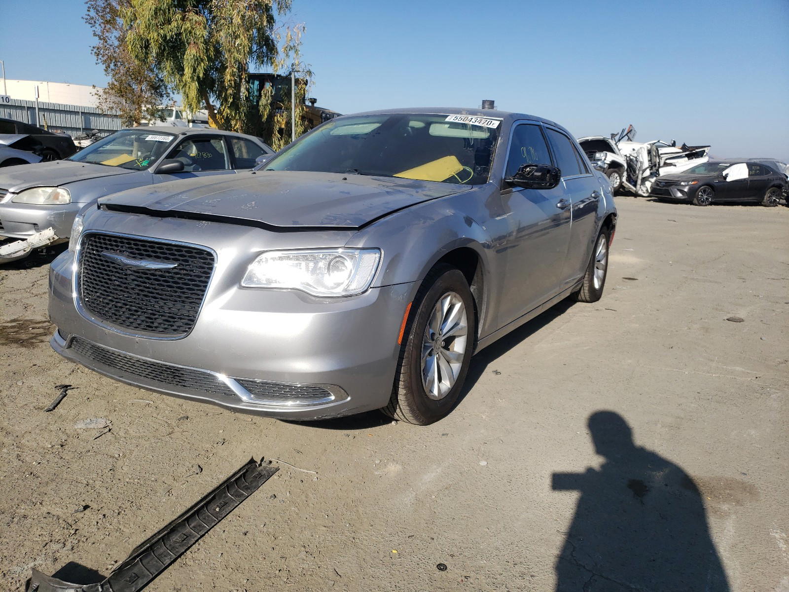 Photo 2 from auction – 2016 CHRYSLER 300 LIMITE with VIN 2C3CCAAG0GH243808