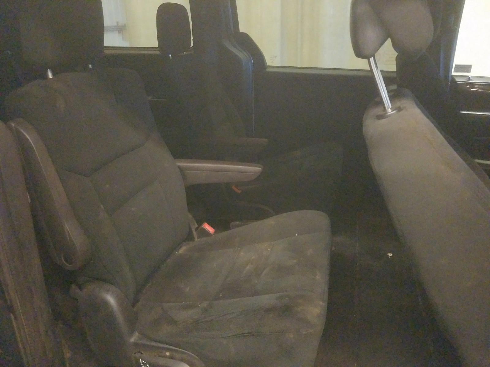 Photo 6 from auction – 2015 DODGE GRAND CARA with VIN 2C4RDGBG2FR690170
