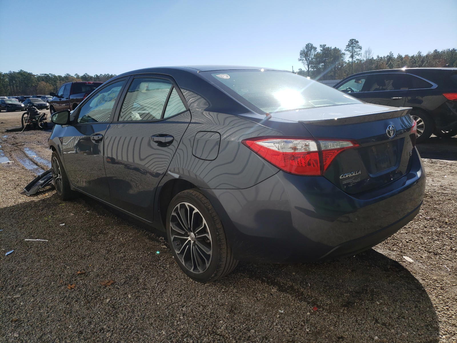 Photo 3 from auction – 2015 TOYOTA COROLLA L with VIN 2T1BURHE9FC334303