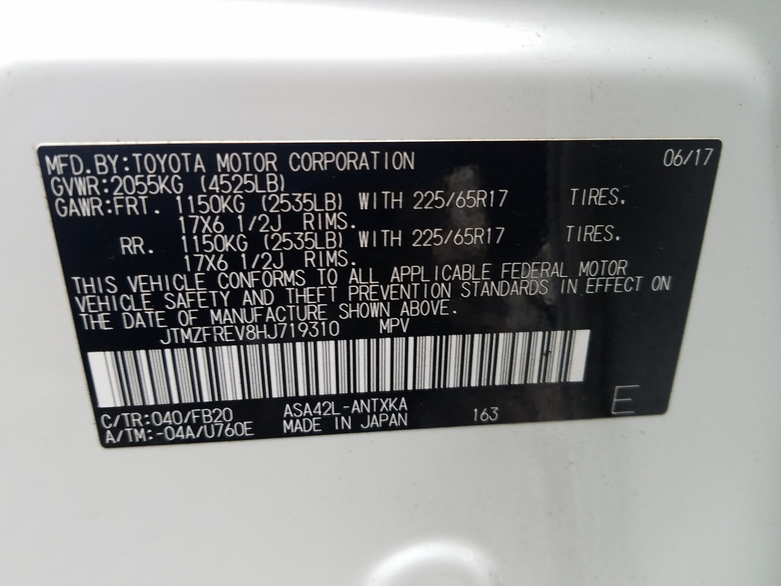 Photo 10 from auction – 2017 TOYOTA RAV4 LE with VIN JTMZFREV8HJ719310