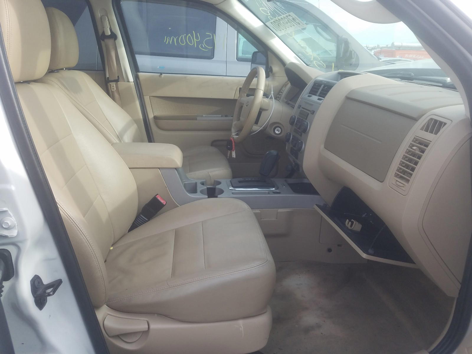 Photo 5 from auction – 2010 FORD ESCAPE XLT with VIN 1FMCU9DG3AKB61179