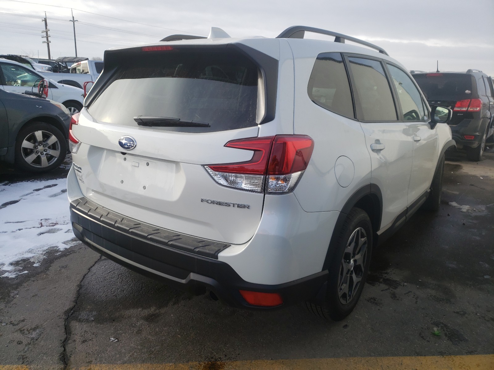Photo 4 from auction – 2020 SUBARU FORESTER P with VIN JF2SKAJC4LH410759