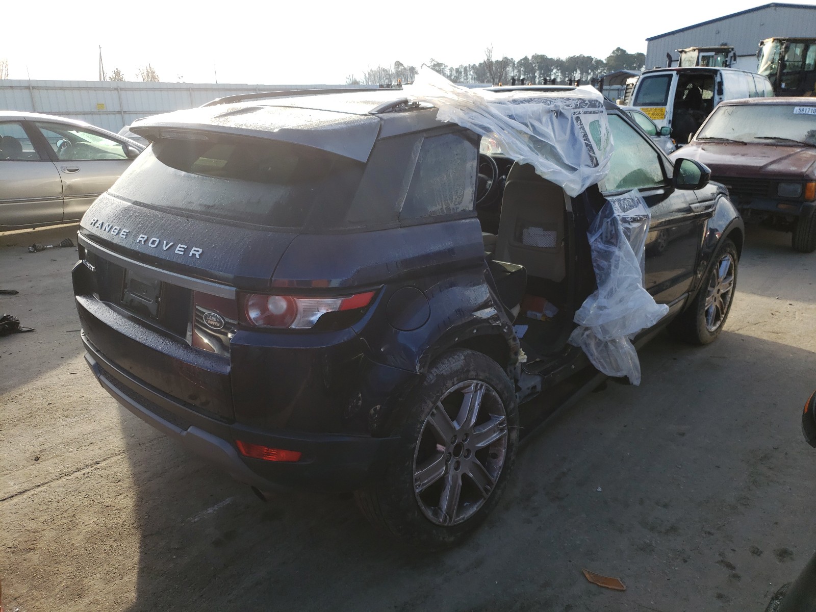 Photo 4 from auction – 2015 LAND ROVER RANGE ROVE with VIN SALVP2BG6FH061993