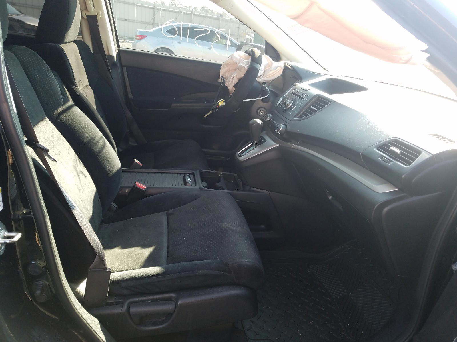 Photo 5 from auction – 2012 HONDA CR-V with VIN 5J6RM3H56CL004662