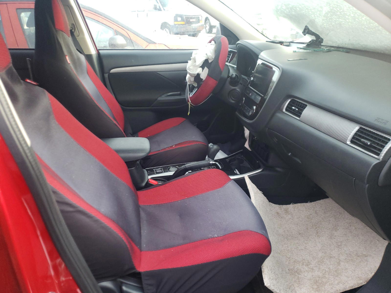 Photo 5 from auction – 2017 MITSUBISHI OUTLANDER with VIN JA4AD3A3XHZ028540