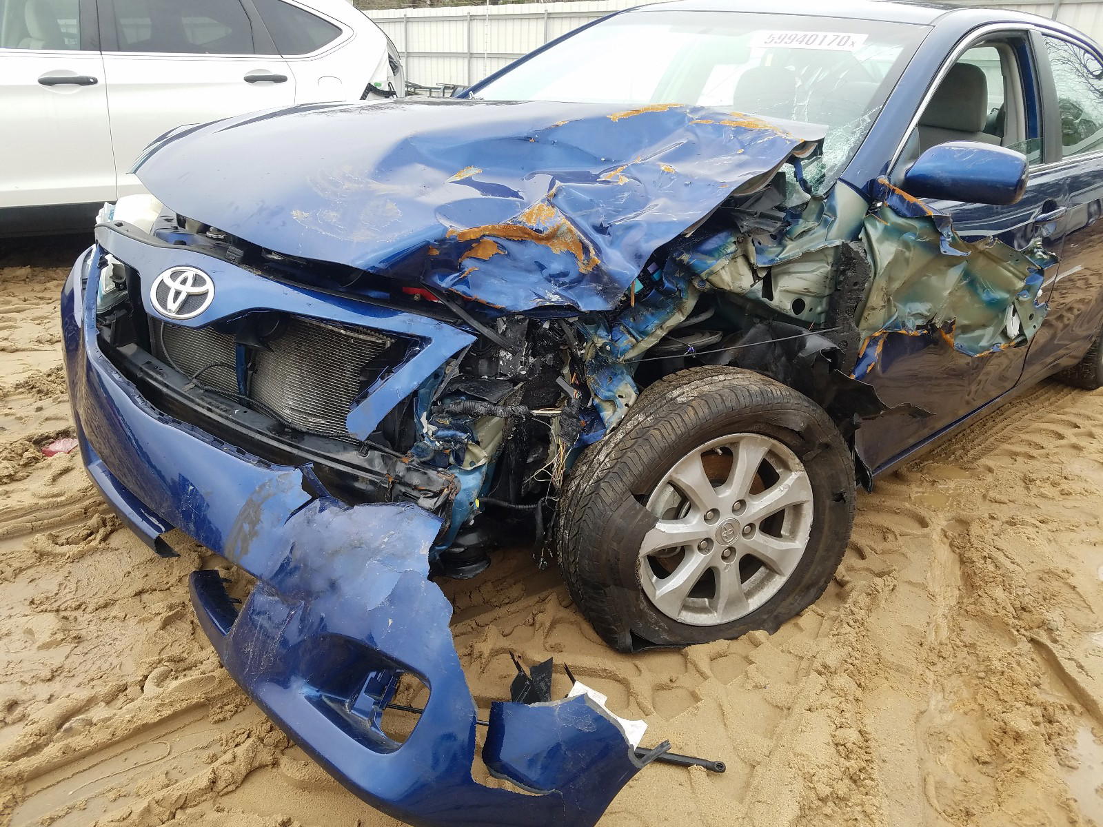 Photo 9 from auction – 2011 TOYOTA CAMRY BASE with VIN 4T1BF3EKXBU584370