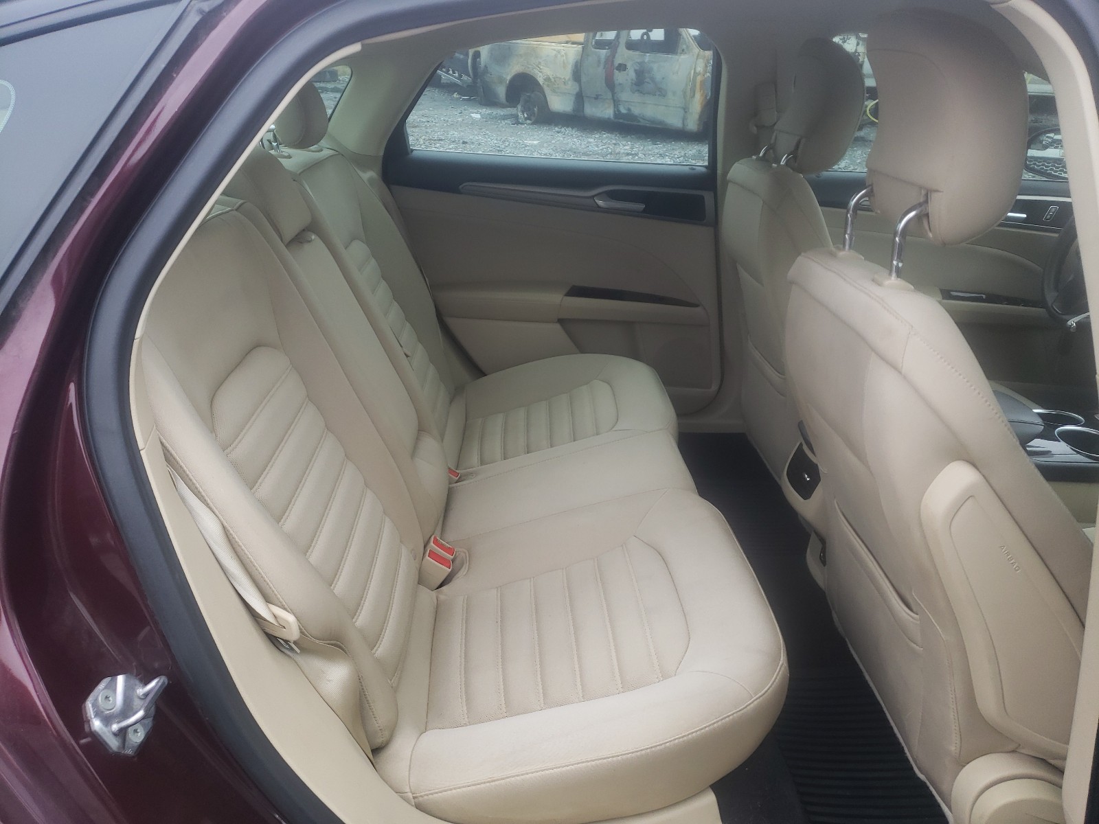 Photo 6 from auction – 2013 FORD FUSION SE with VIN 3FA6P0H74DR116675