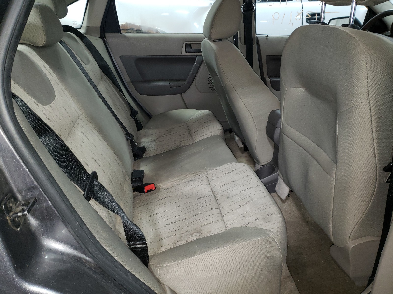 Photo 6 from auction – 2009 FORD FOCUS SE with VIN 1FAHP35N69W197518