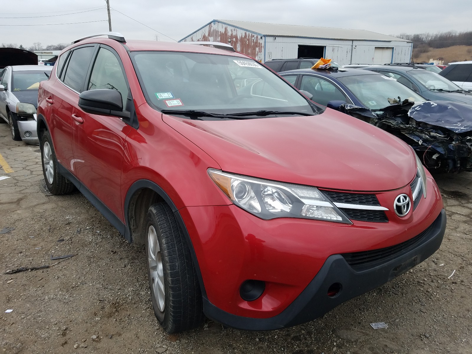 TOYOTA RAV4 LE 2015 with VIN JTMZFREV6FJ056493 - Photo from auction