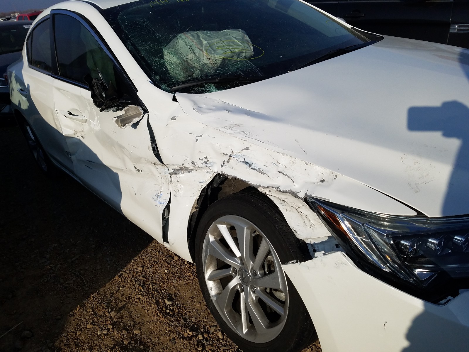 Photo 9 from auction – 2017 ACURA ILX BASE W with VIN 19UDE2F30HA014584