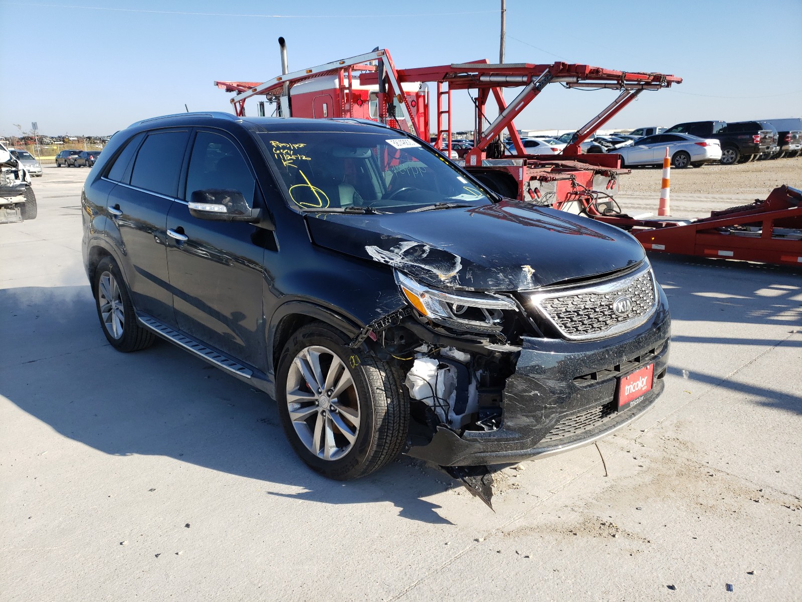 Photo 1 from auction – 2014 KIA SORENTO SX with VIN 5XYKW4A73EG445330