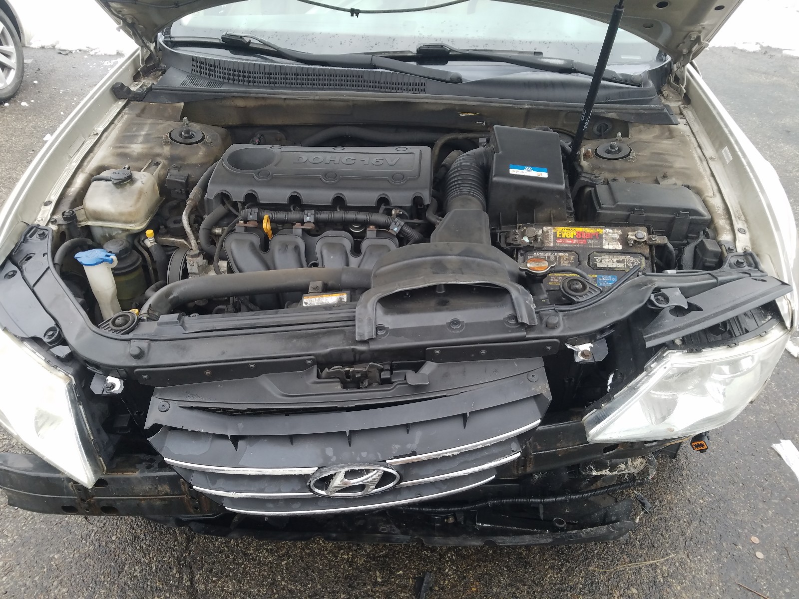 Photo 7 from auction – 2010 HYUNDAI SONATA SE with VIN 5NPEU4ACXAH621583