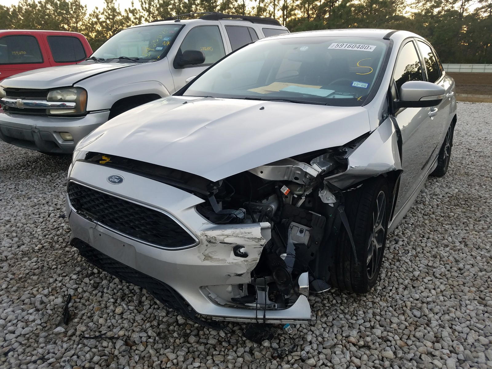 Photo 2 from auction – 2016 FORD FOCUS SE with VIN 1FADP3F22GL237899