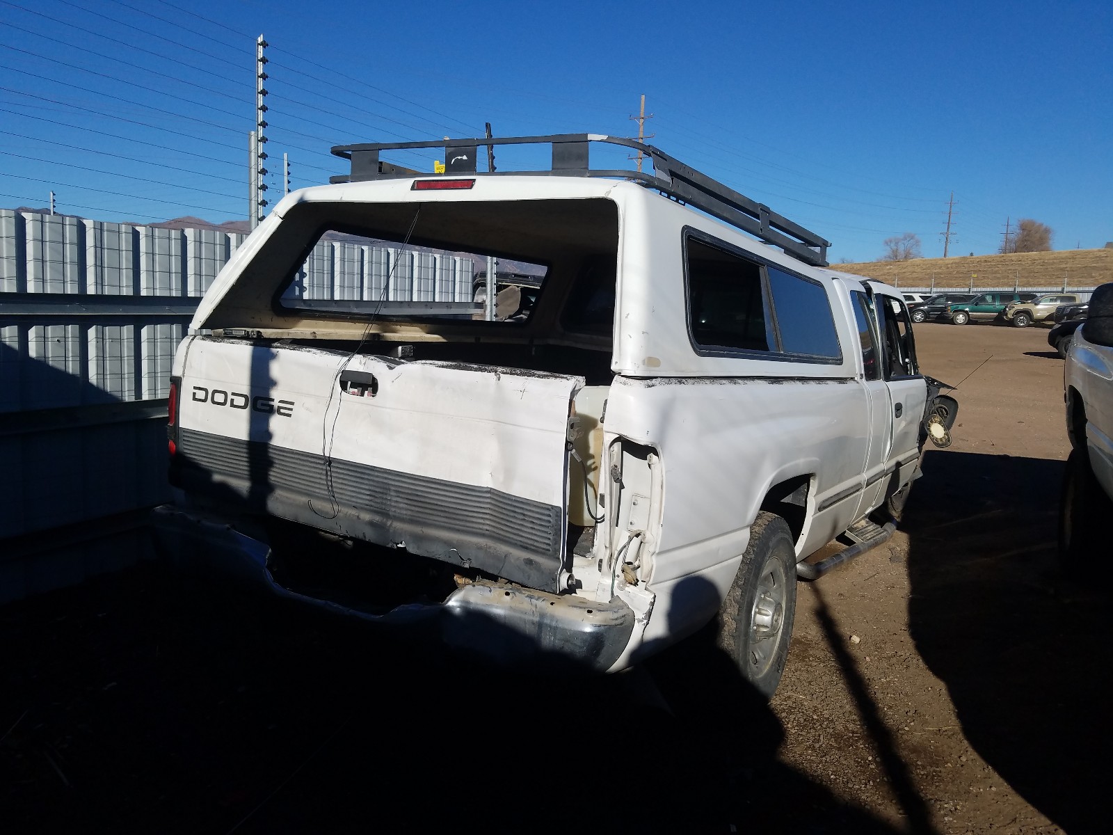 Photo 4 from auction – 1999 DODGE RAM 2500 with VIN 3B7KC236XXG112869