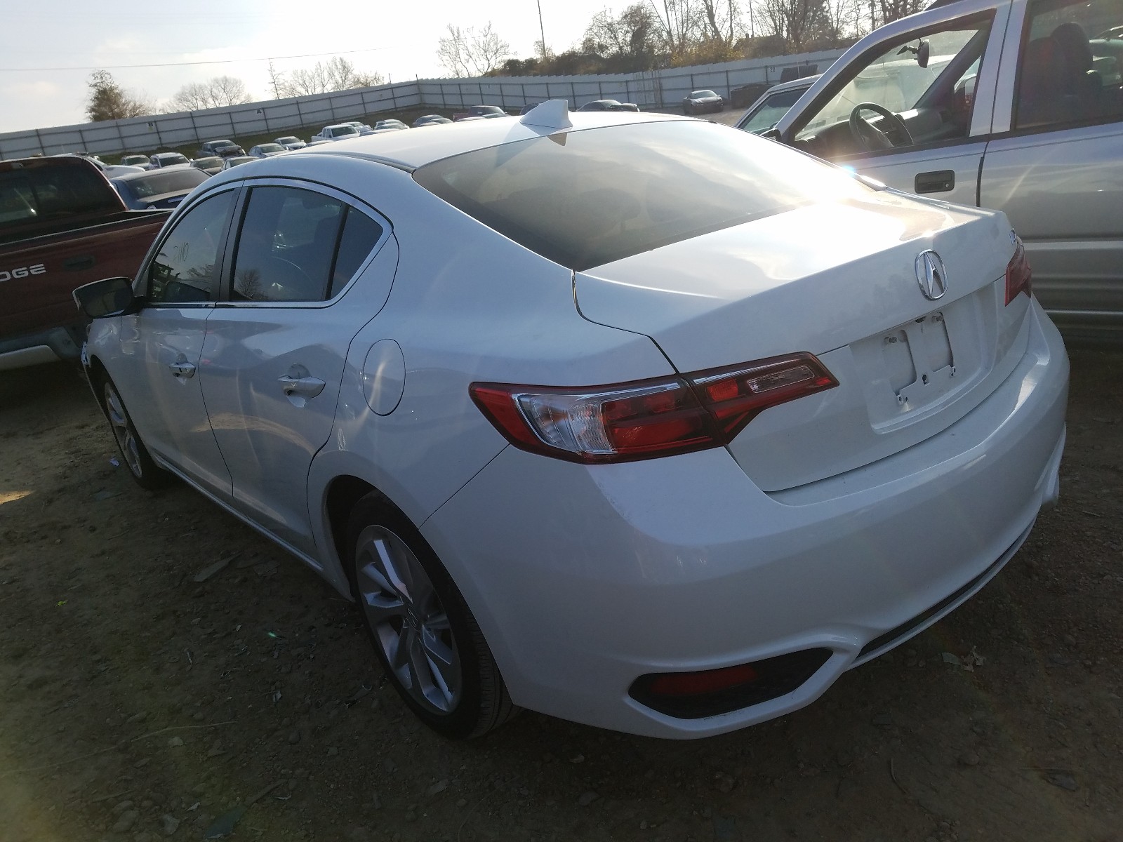 Photo 3 from auction – 2017 ACURA ILX BASE W with VIN 19UDE2F30HA014584
