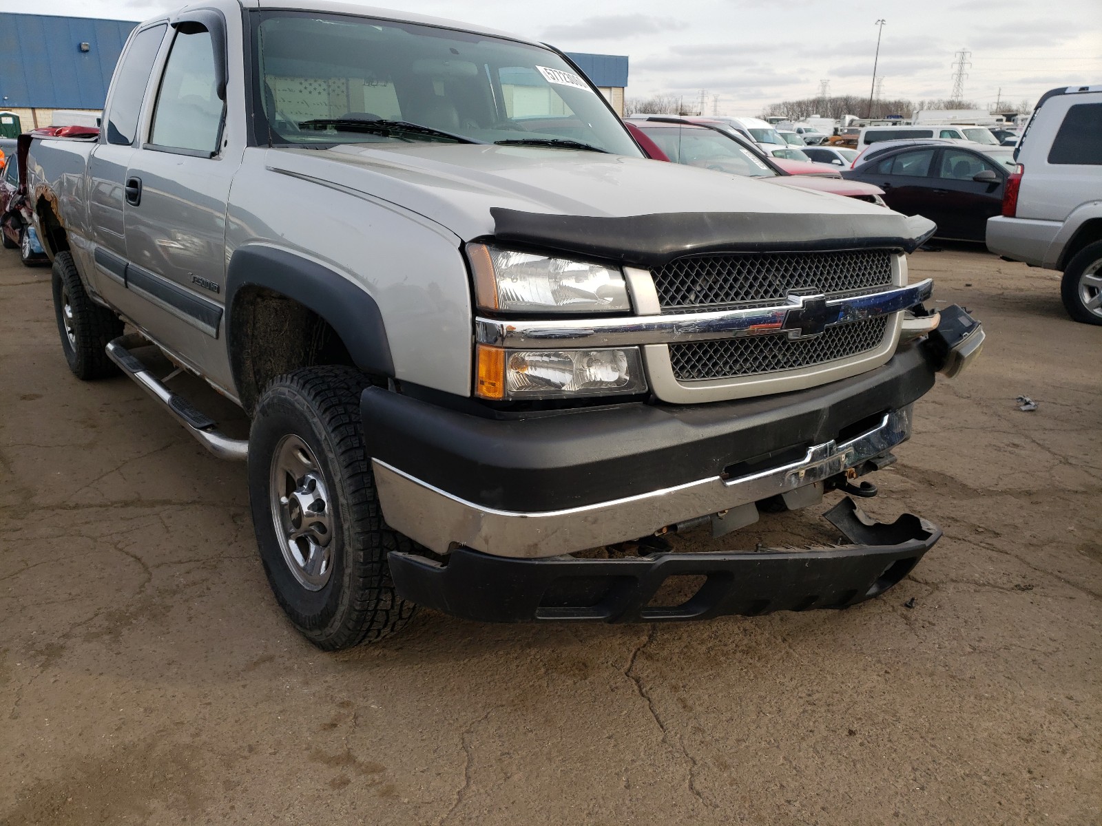 CHEVROLET SILVERADO 2004 with VIN 1GCHK29UX4E350629 - Photo from auction