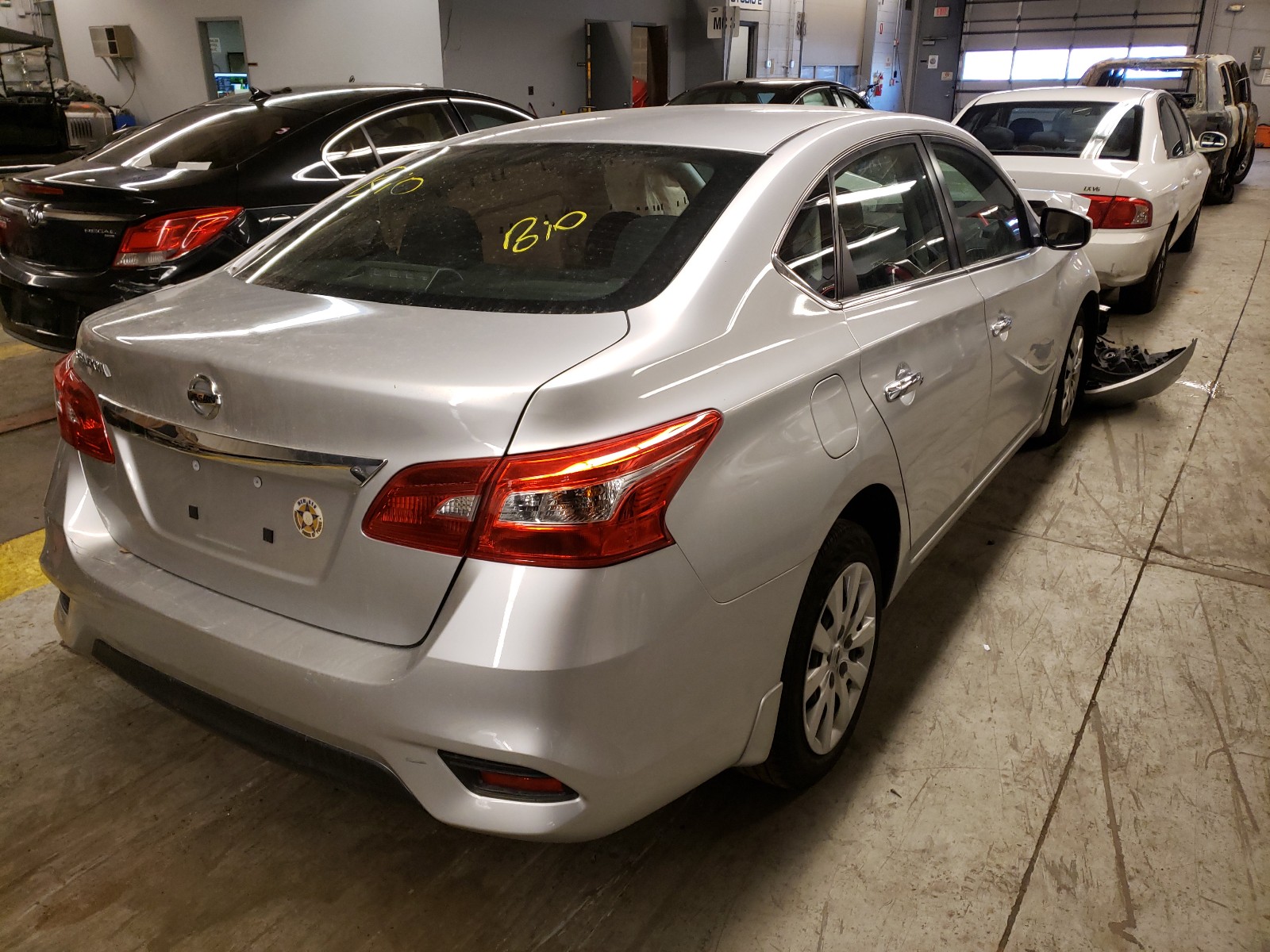 Photo 4 from auction – 2016 NISSAN SENTRA S with VIN 3N1AB7AP7GY334340