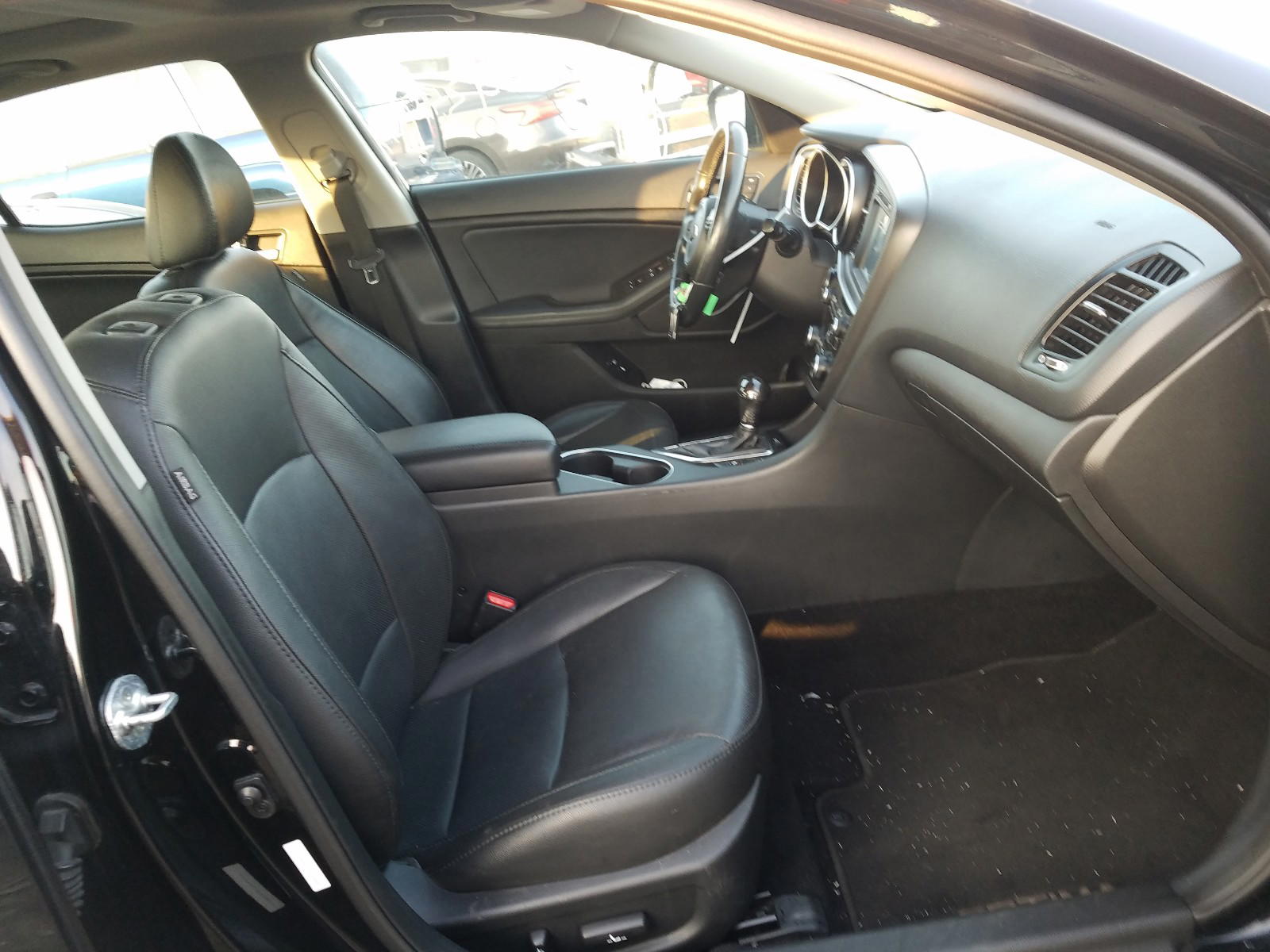 Photo 5 from auction – 2015 KIA OPTIMA EX with VIN 5XXGN4A72FG508447
