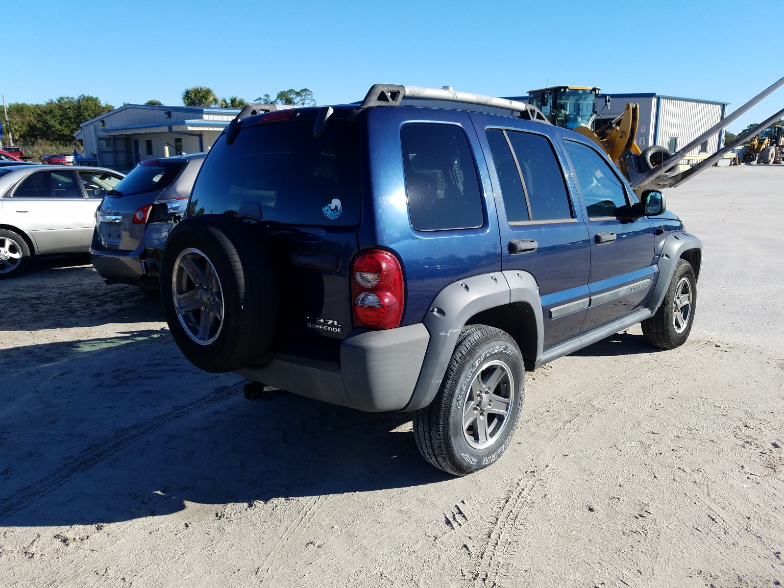 Photo 4 from auction – 2006 JEEP LIBERTY with VIN 1J4GL38K96W219505