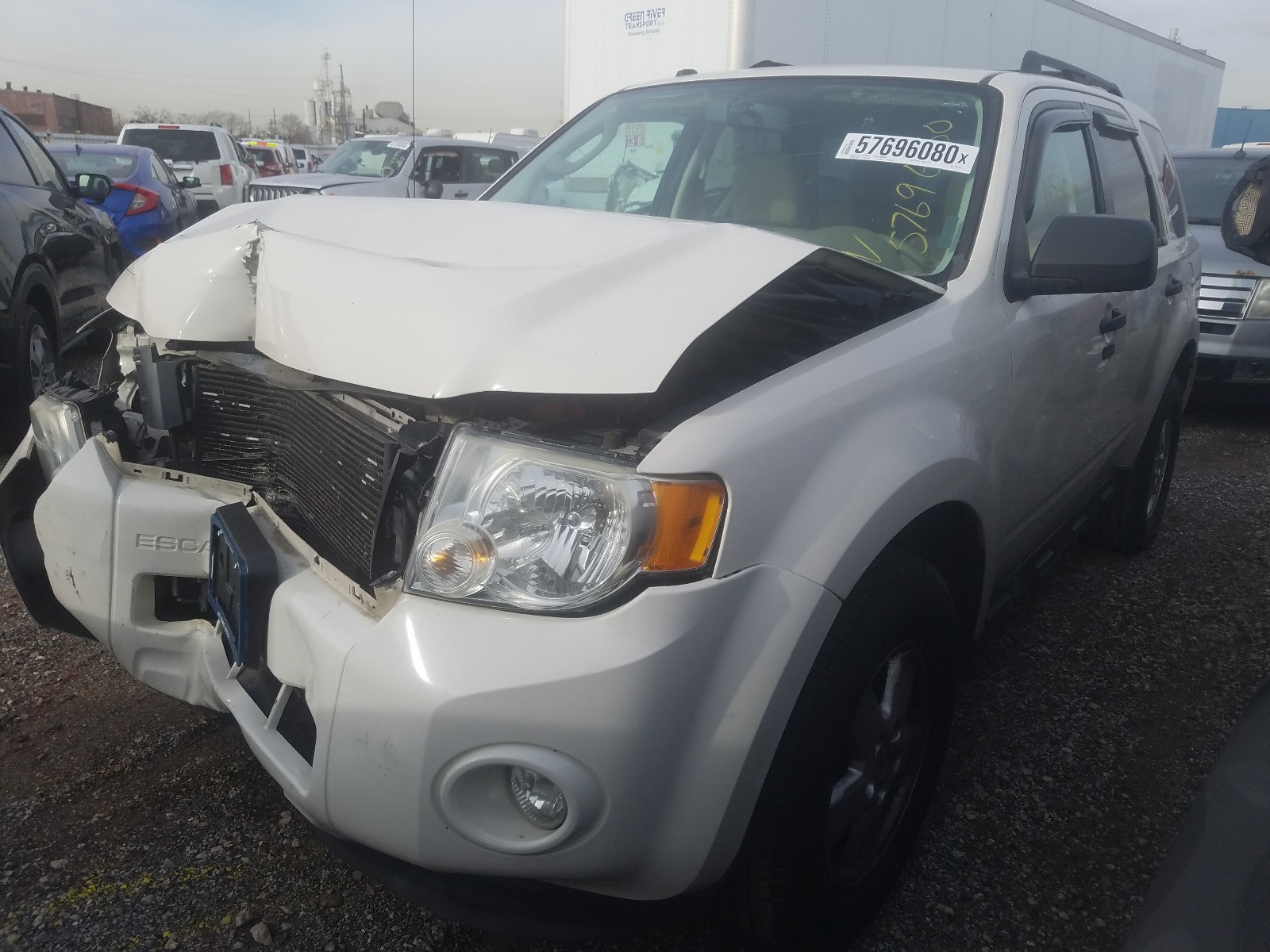Zdjęcie 2 z aukcji – 2010 FORD ESCAPE XLT z VIN 1FMCU9DG3AKB61179
