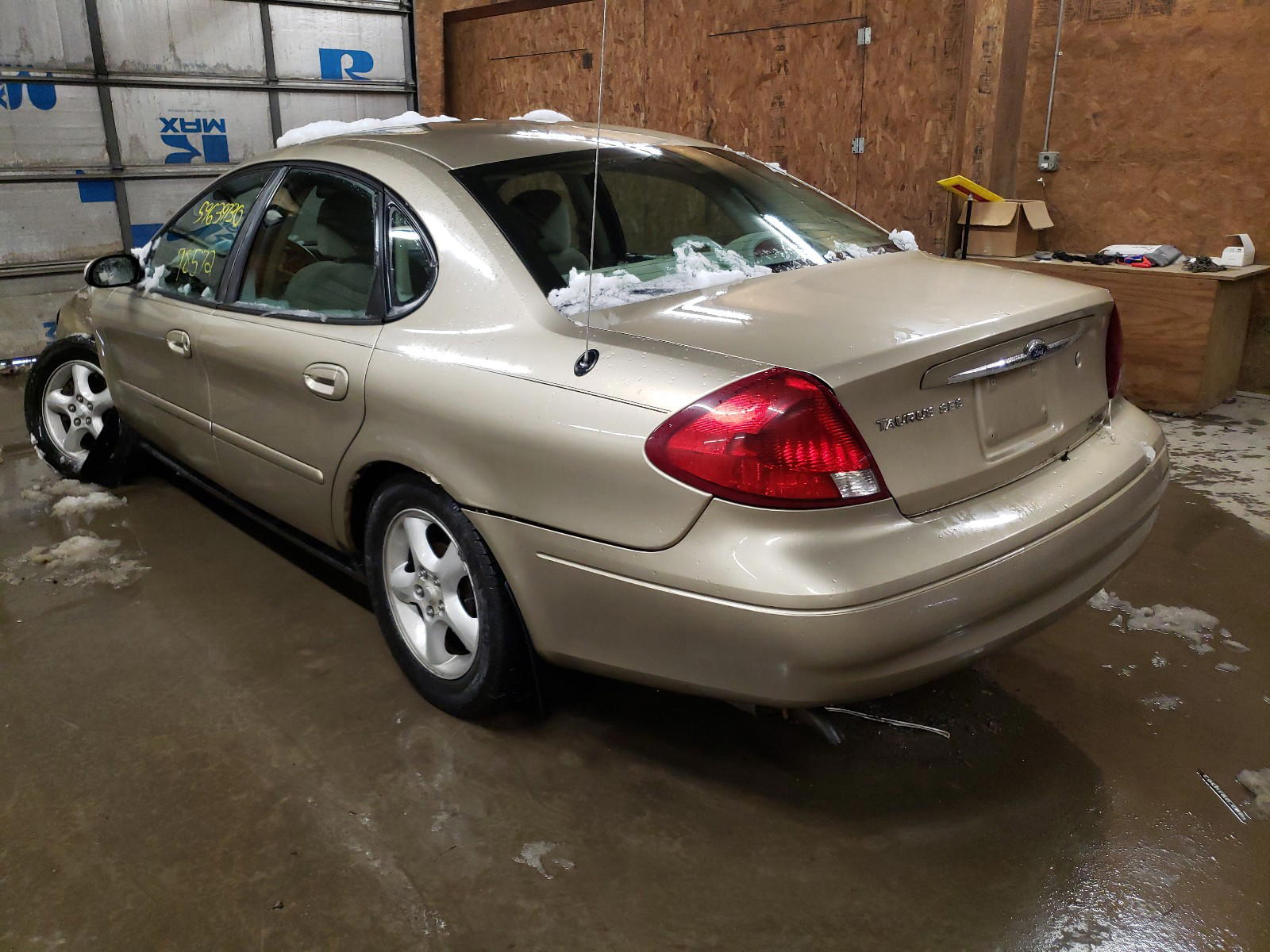 Photo 3 from auction – 2001 FORD TAURUS SES with VIN 1FAFP55U81G180616