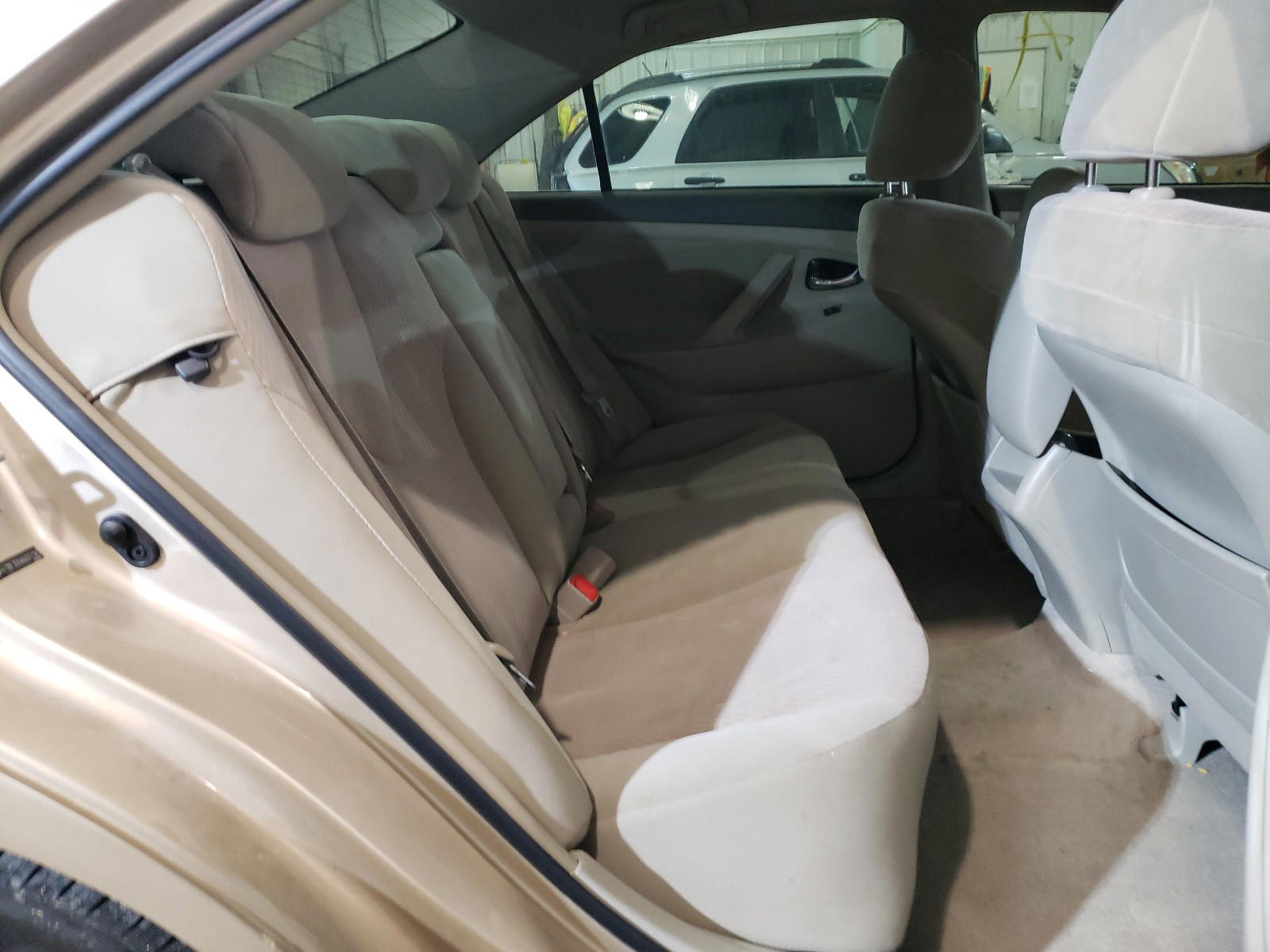 Photo 6 from auction – 2010 TOYOTA CAMRY BASE with VIN 4T1BF3EK4AU077141