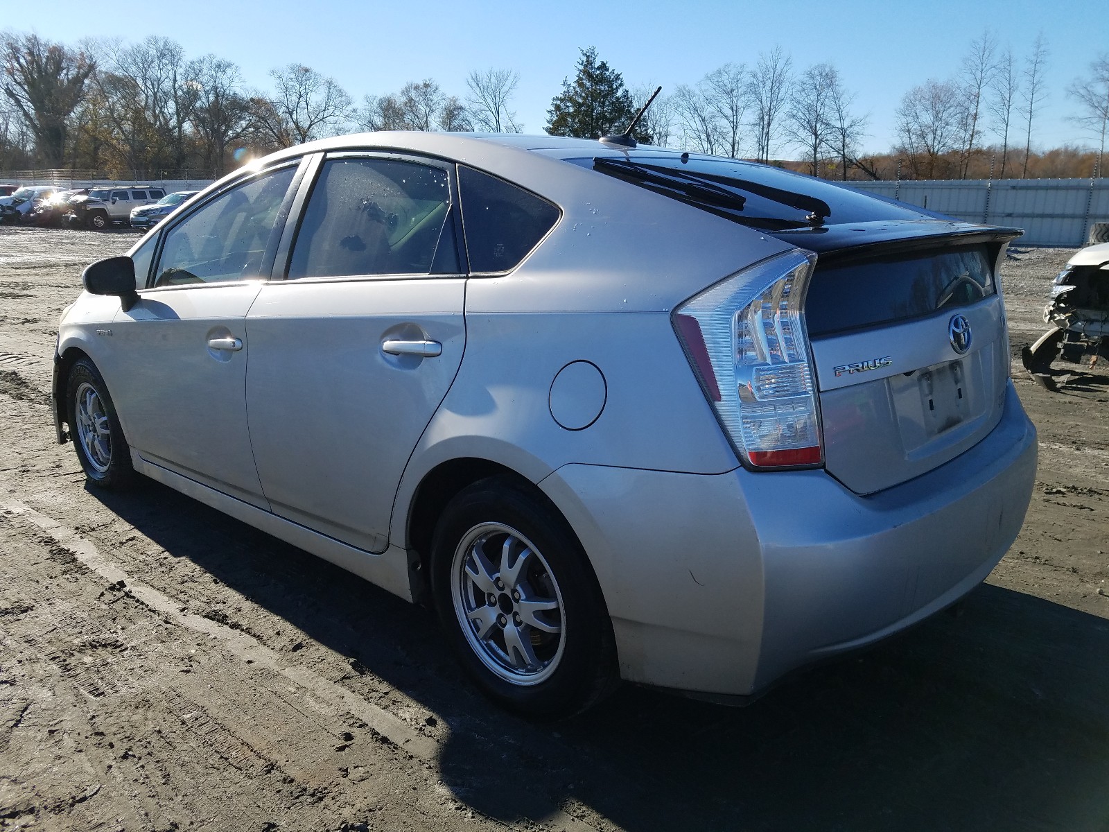 Photo 3 from auction – 2010 TOYOTA PRIUS with VIN JTDKN3DU9A0019298