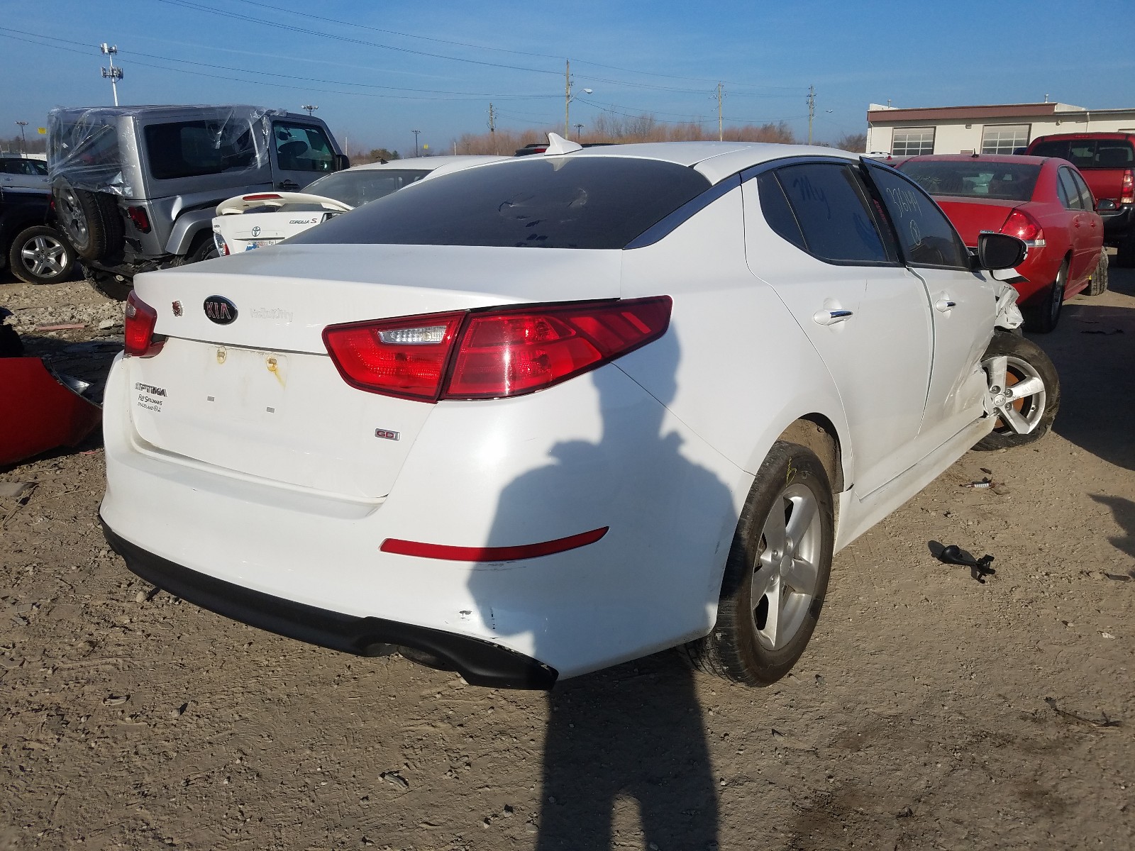 Photo 4 from auction – 2015 KIA OPTIMA LX with VIN 5XXGM4A79FG376144