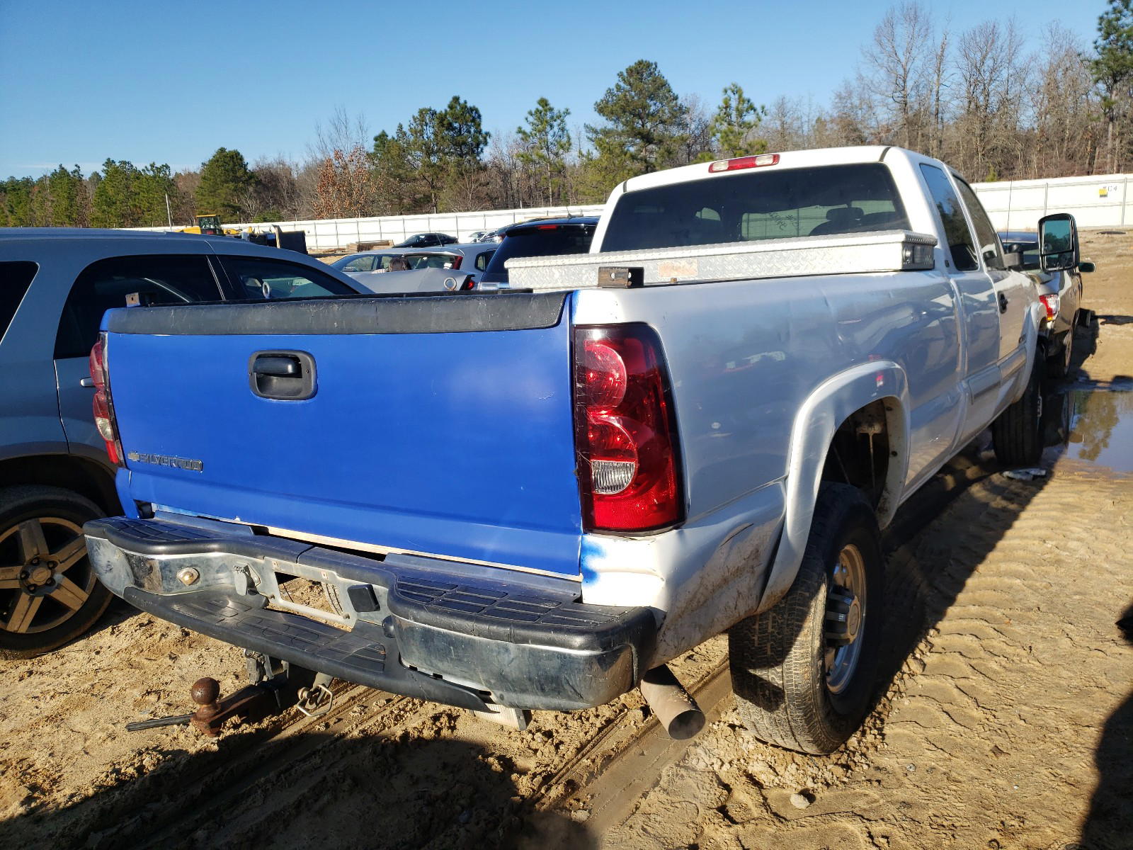 Photo 4 from auction – 2006 CHEVROLET SILVERADO with VIN 1GCHC29U86E271993