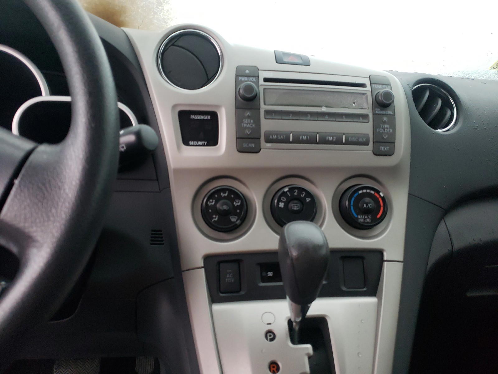 Photo 9 from auction – 2009 TOYOTA COROLLA MA with VIN 2T1LE40E09C010046