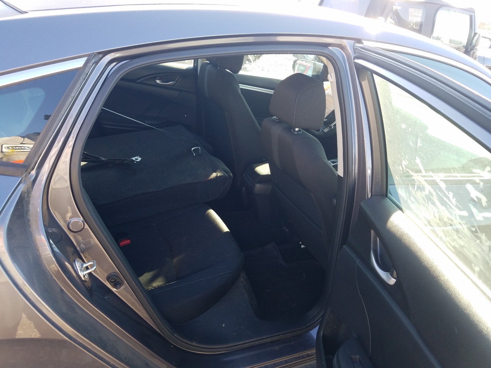 Photo 6 from auction – 2017 HONDA CIVIC EX with VIN 19XFC1F38HE023103