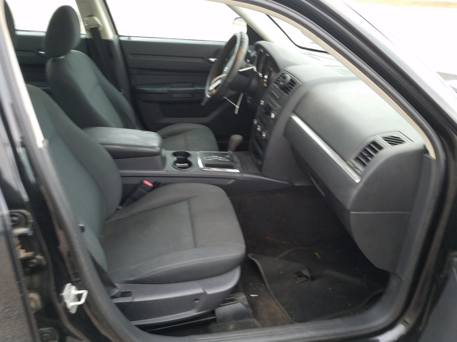 Photo 5 from auction – 2008 DODGE CHARGER with VIN 2B3KA43GX8H199072