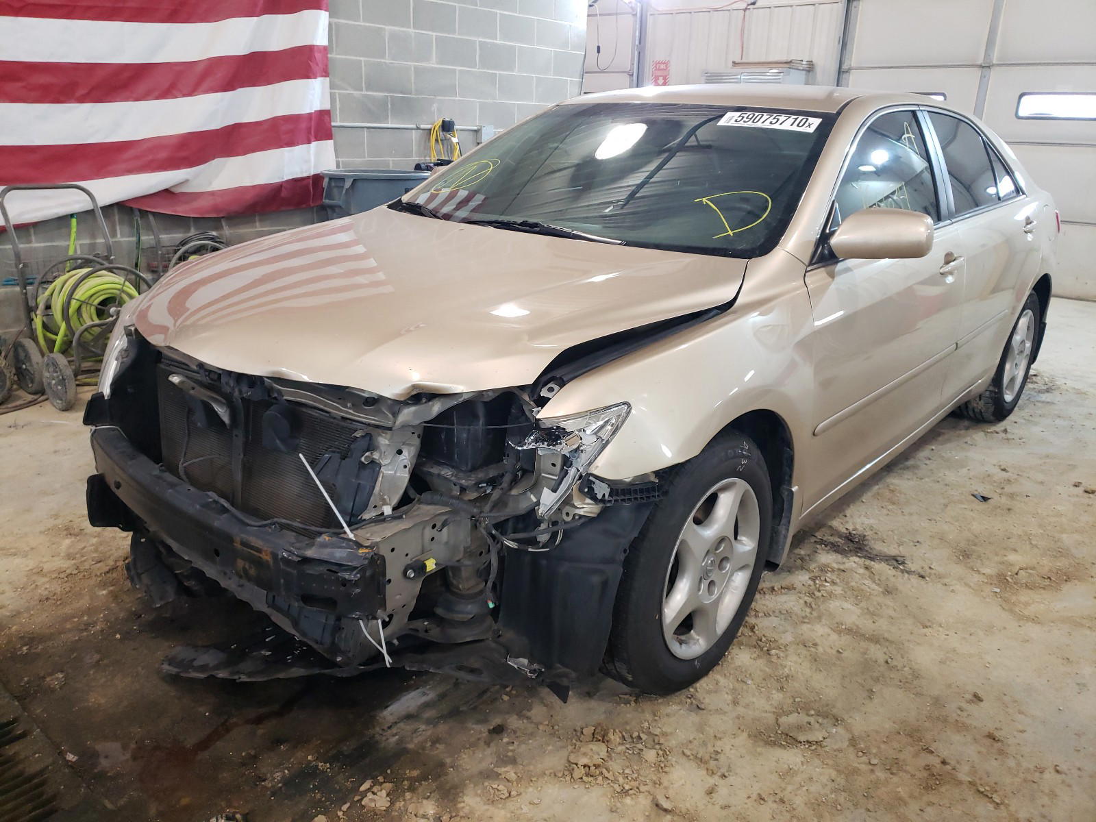 Photo 2 from auction – 2010 TOYOTA CAMRY BASE with VIN 4T1BF3EK4AU077141
