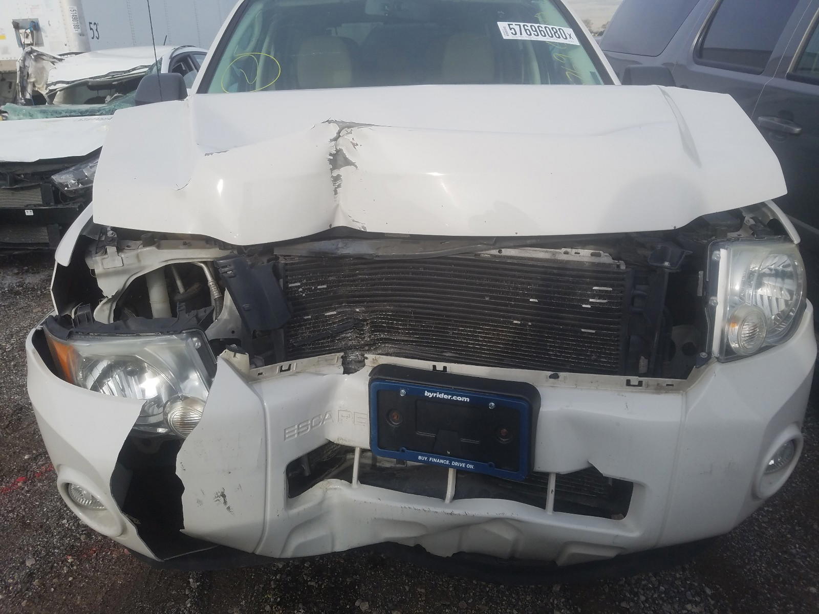 Photo 9 from auction – 2010 FORD ESCAPE XLT with VIN 1FMCU9DG3AKB61179