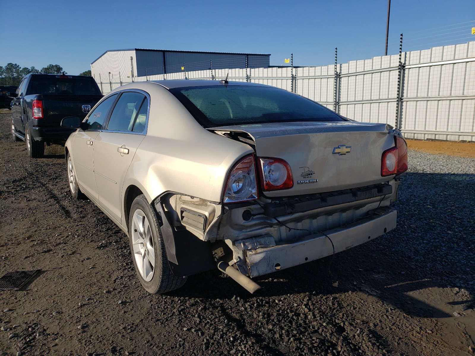 صورة رقم 3 من المزاد - 2011 CHEVROLET MALIBU LS مع VIN 1G1ZB5E19BF203686