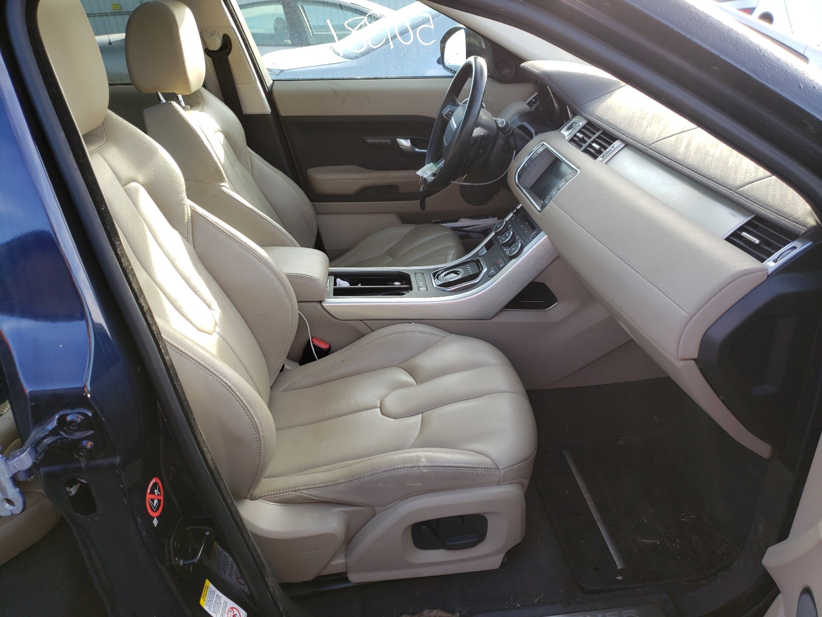 Photo 5 from auction – 2015 LAND ROVER RANGE ROVE with VIN SALVP2BG6FH061993