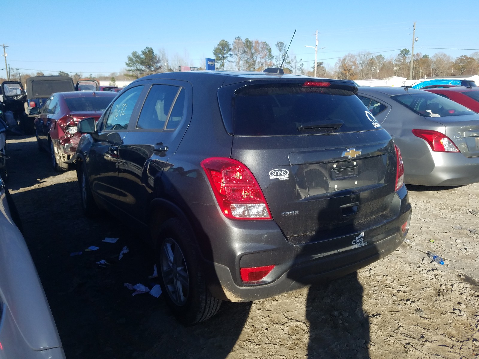Photo 3 from auction – 2020 CHEVROLET TRAX LS with VIN 3GNCJKSBXLL233399