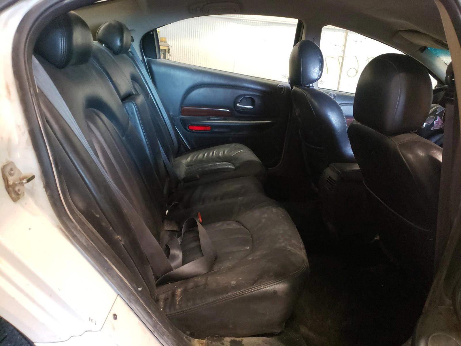 Photo 6 from auction – 2002 CHRYSLER 300M with VIN 2C3HE66G22H298470