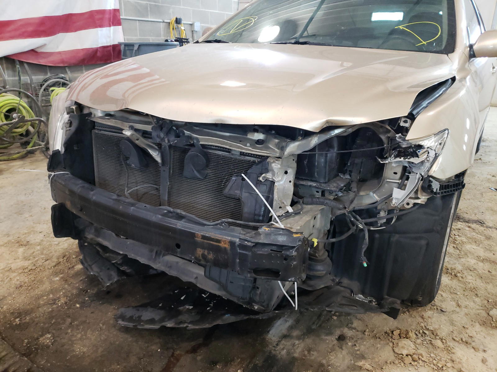 Photo 9 from auction – 2010 TOYOTA CAMRY BASE with VIN 4T1BF3EK4AU077141