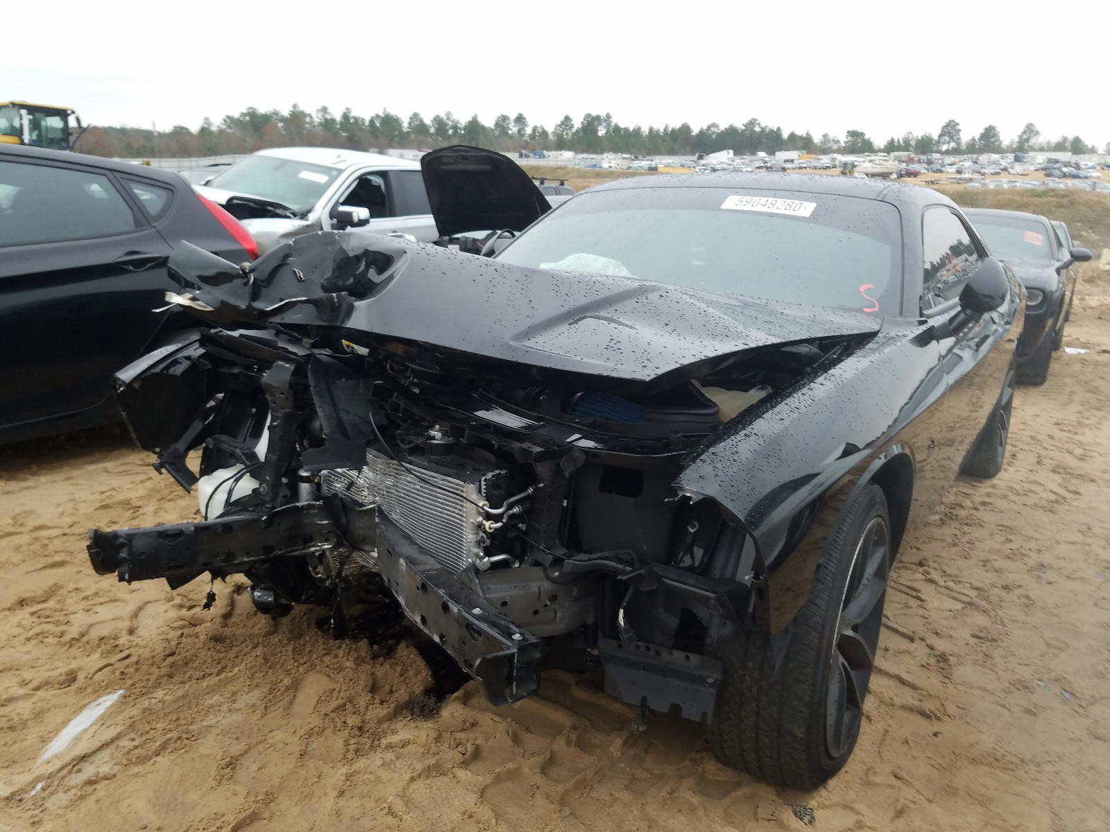 Photo 2 from auction – 2017 DODGE CHALLENGER with VIN 2C3CDZFJ2HH572804